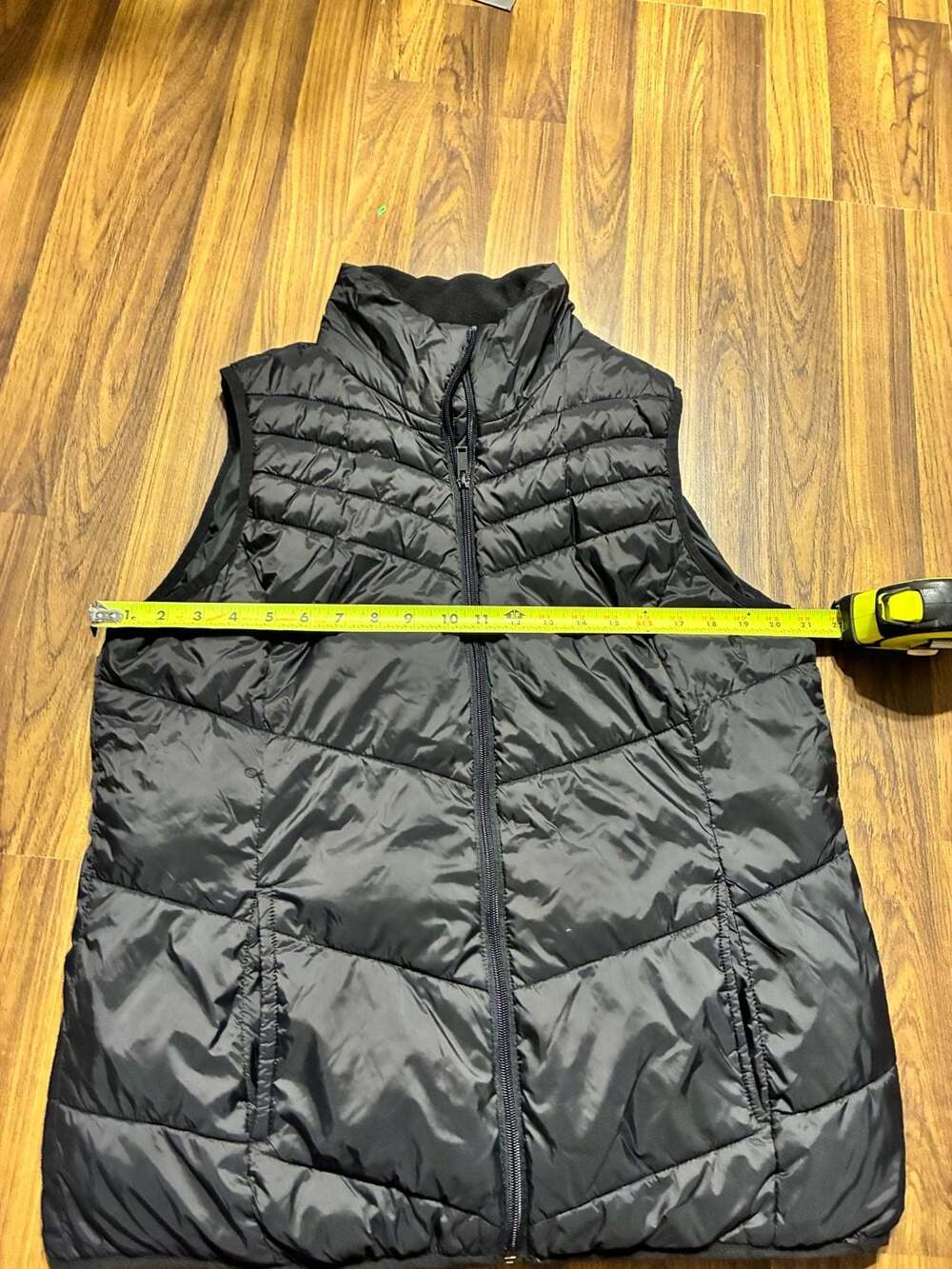 Xersion Women's Packable Puffer Vest Black Chevron Quilted Full Zip XL - Picture 3 of 6